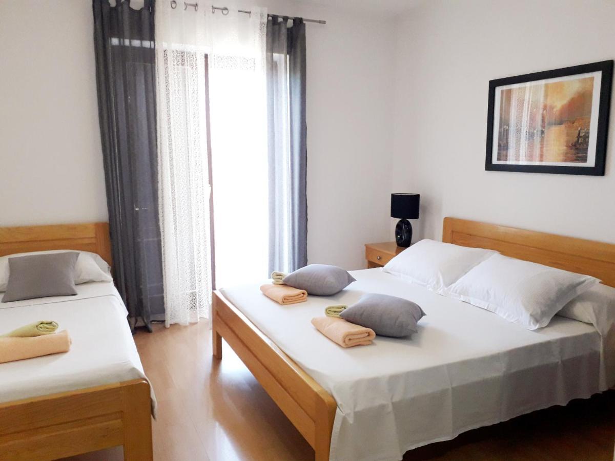 سفيتي بيتار Hollywood Rooms المظهر الخارجي الصورة