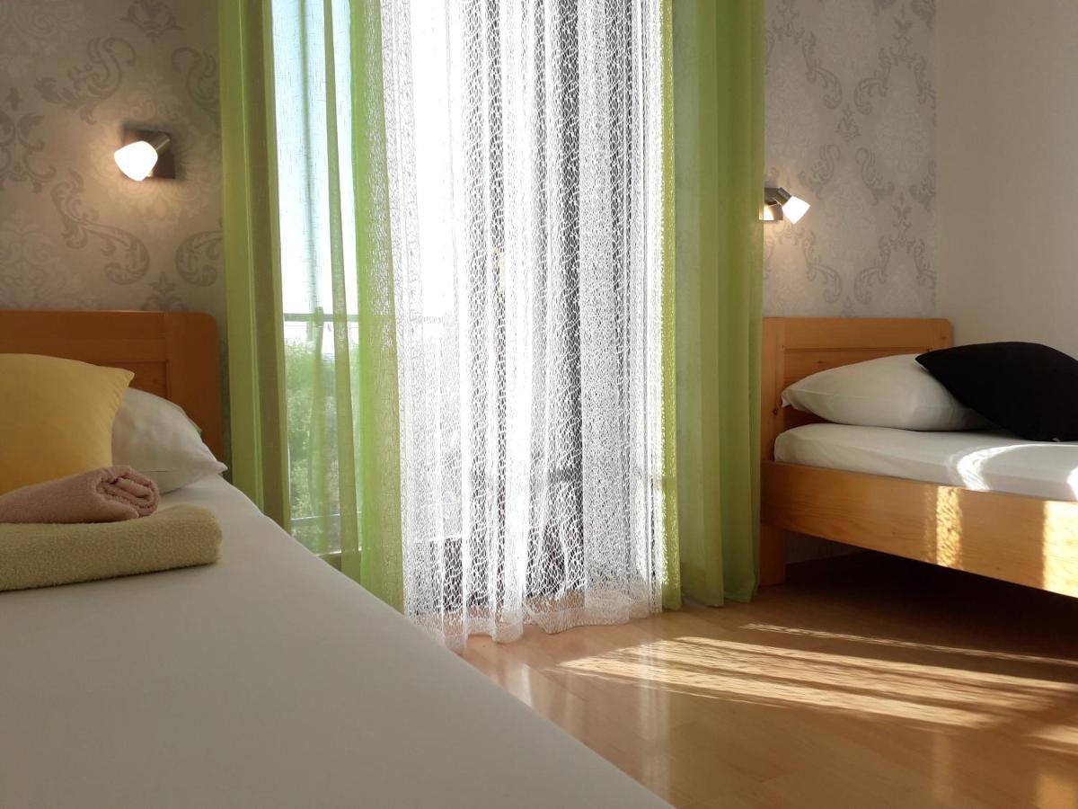 سفيتي بيتار Hollywood Rooms المظهر الخارجي الصورة